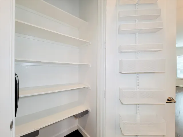 $3,300 | 845 Fisher Street, Unit E, Houston, TX 77018