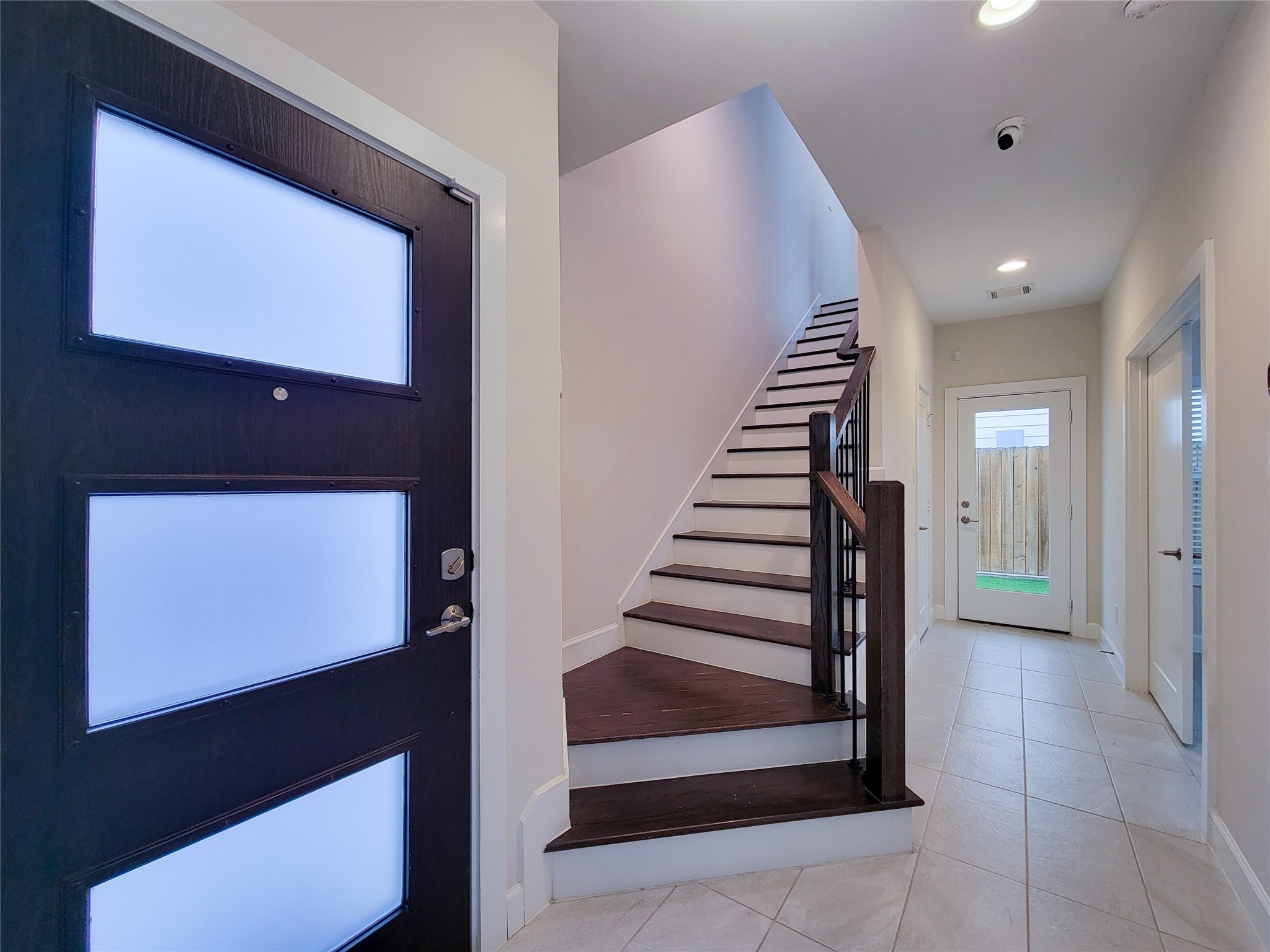 845 Fisher Street, Unit E Houston, TX 77018 - Photo 4 of 47