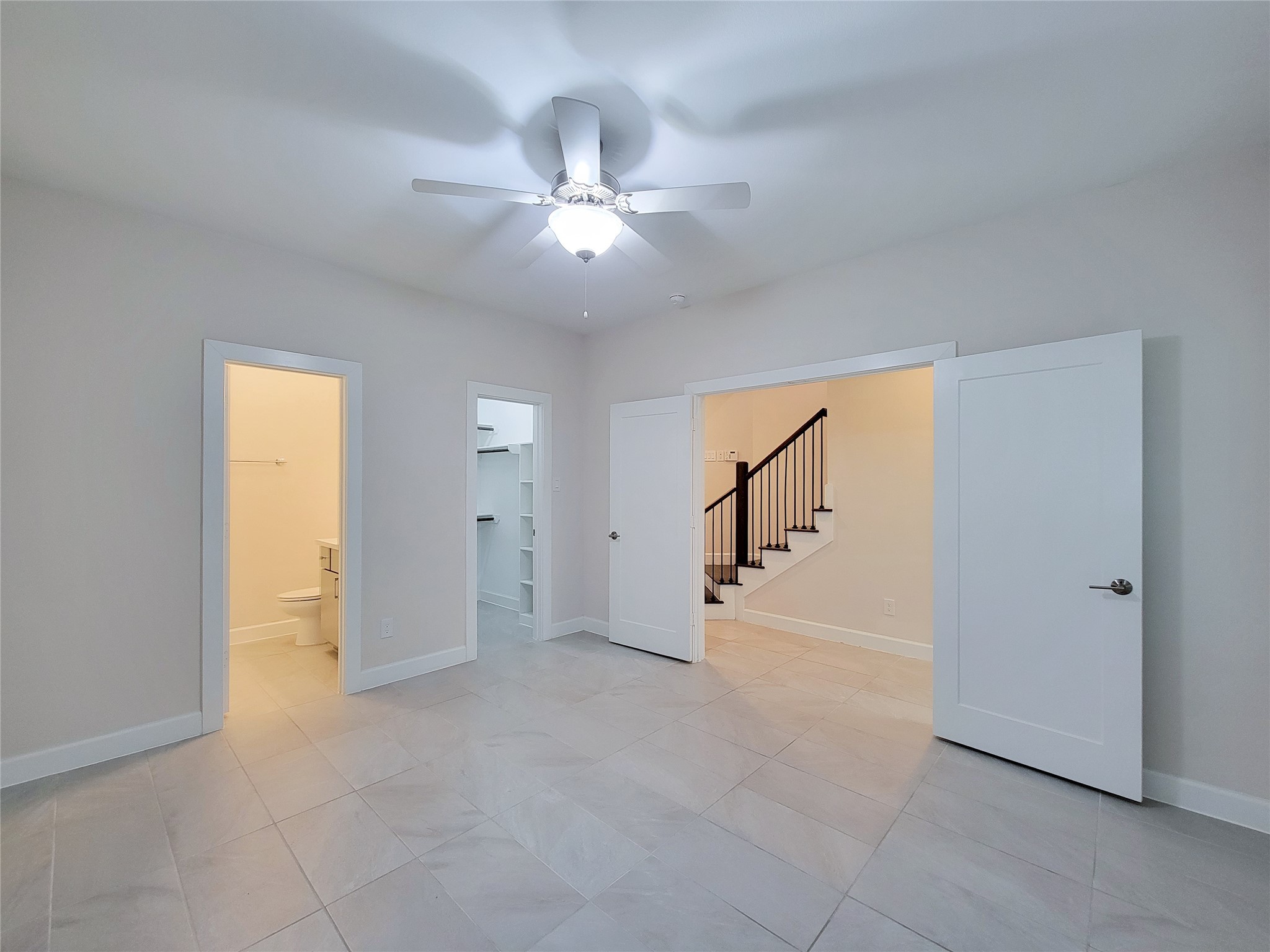 845 Fisher Street, Unit E Houston, TX 77018 - Photo 7 of 47