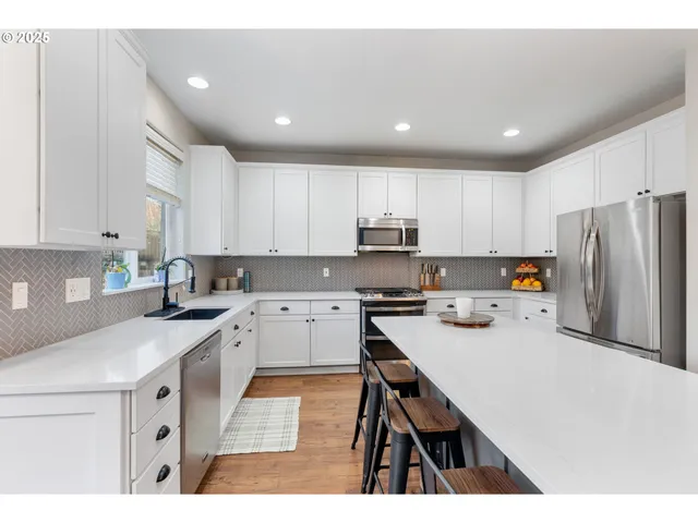 $678,369 | 16270 Southeast Jasper Drive, Damascus, OR 97089