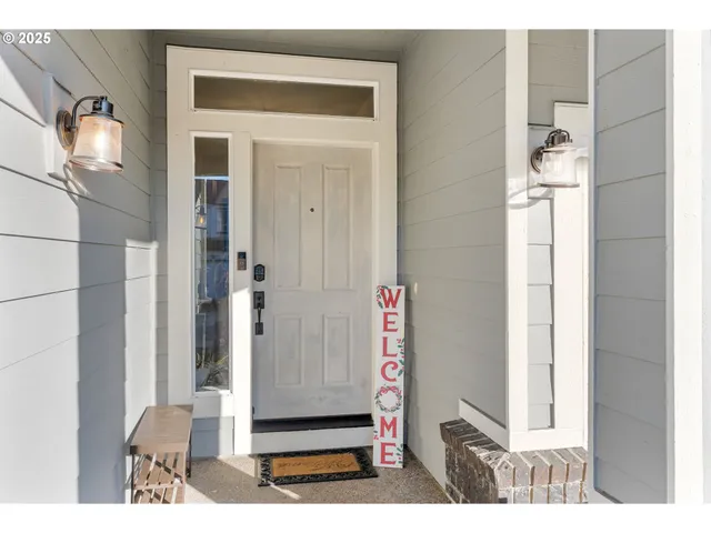 $678,369 | 16270 Southeast Jasper Drive, Damascus, OR 97089