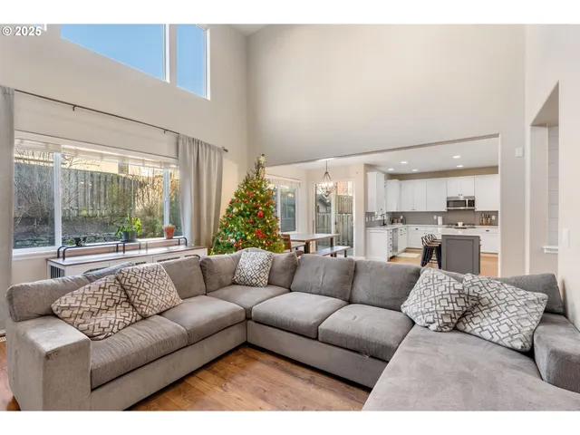 $678,369 | 16270 Southeast Jasper Drive, Damascus, OR 97089