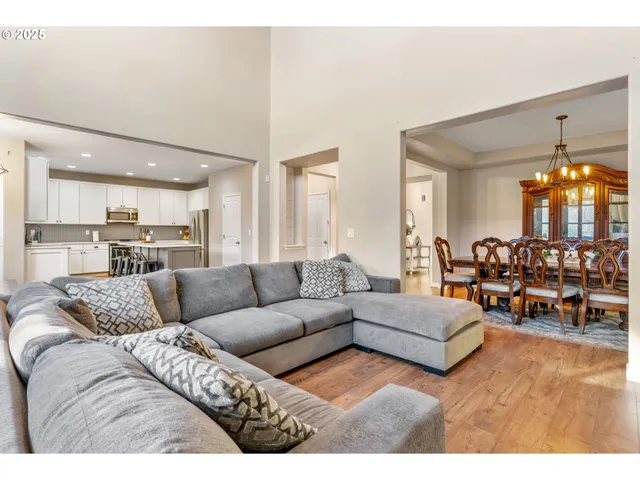 $678,369 | 16270 Southeast Jasper Drive, Damascus, OR 97089