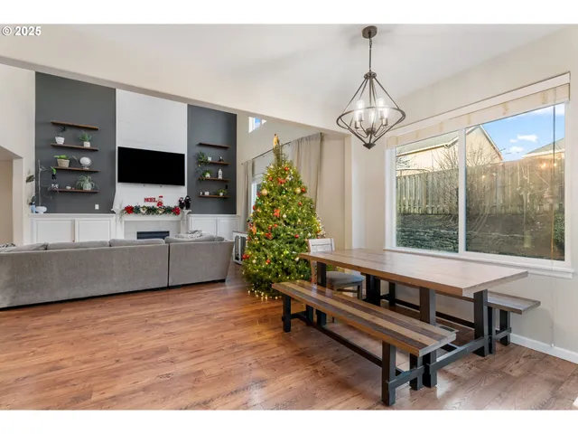 $678,369 | 16270 Southeast Jasper Drive, Damascus, OR 97089