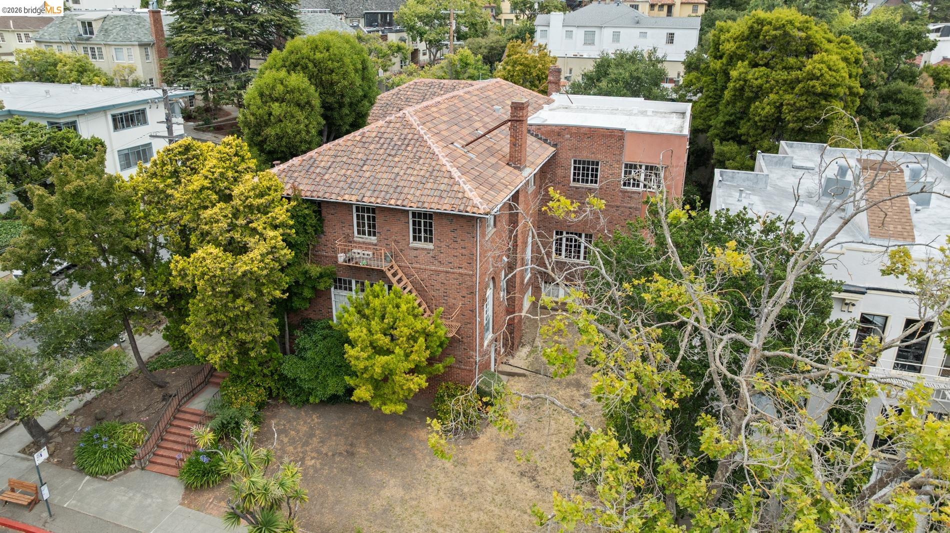 2510 Le Conte Avenue Berkeley, CA 94709 - Photo 2 of 39