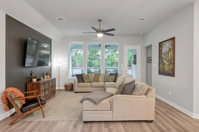 $410,000 | 105 Dove Springs Court, Conroe, TX 77304