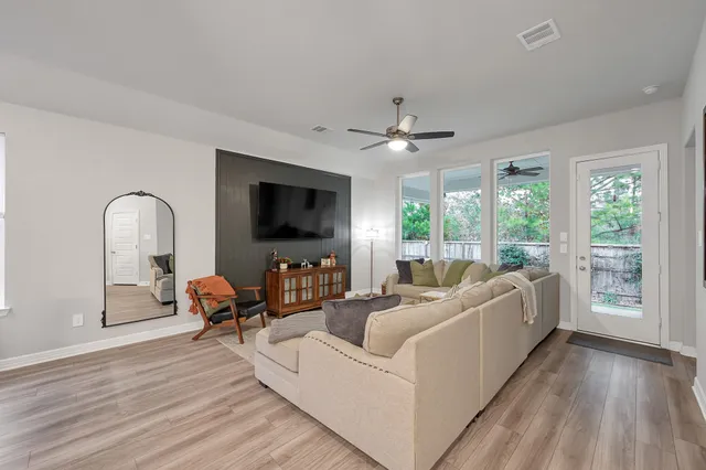 $410,000 | 105 Dove Springs Court, Conroe, TX 77304