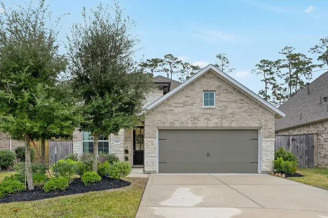 $410,000 | 105 Dove Springs Court, Conroe, TX 77304