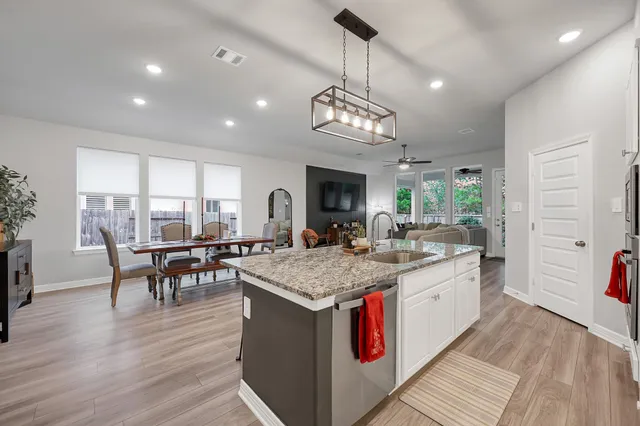 $410,000 | 105 Dove Springs Court, Conroe, TX 77304