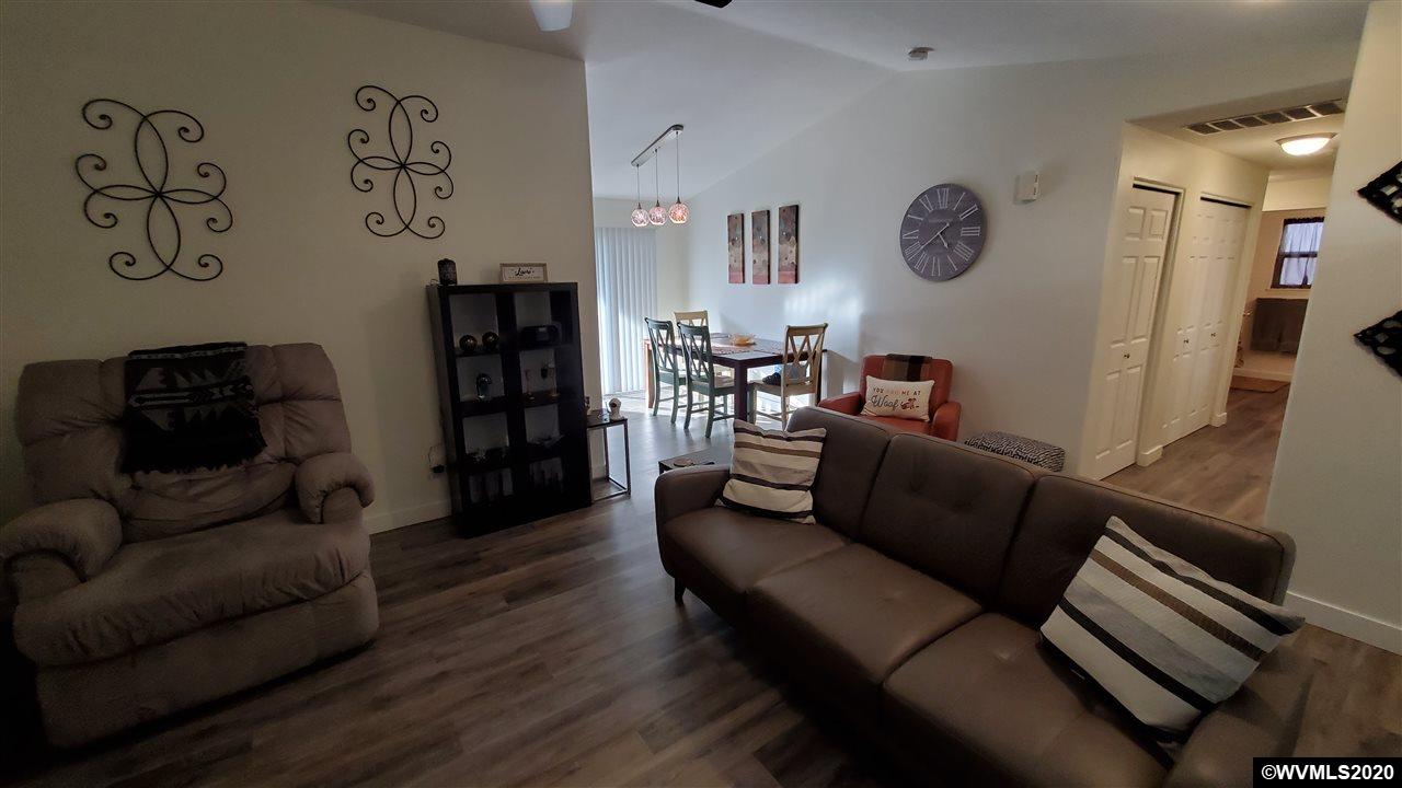 5358 Holly Loop Southeast Turner, OR 97392 - Photo 11 of 42