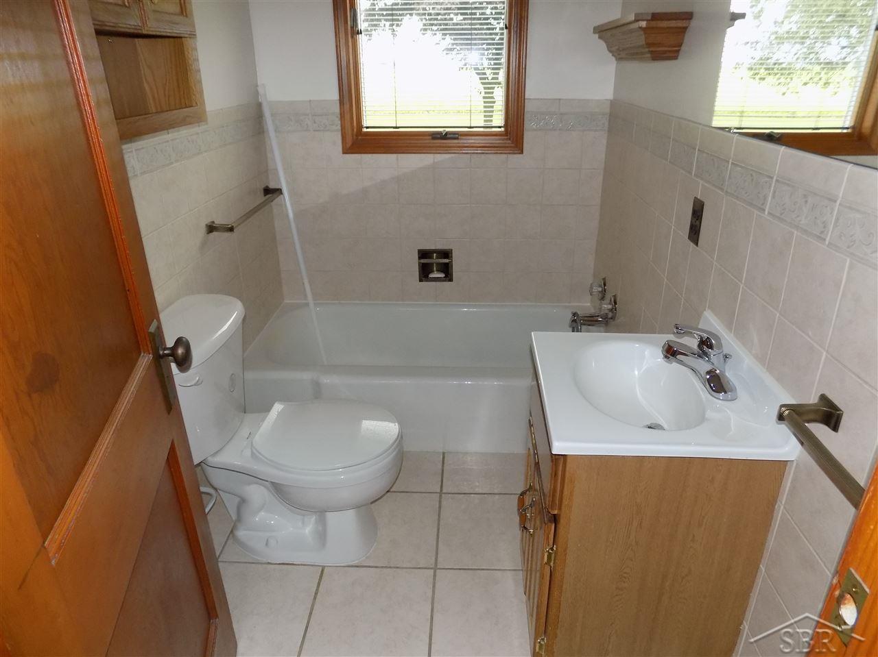 11121 East Washington Road Reese, MI 48757 - Photo 7 of 25 31394281-6.JPG