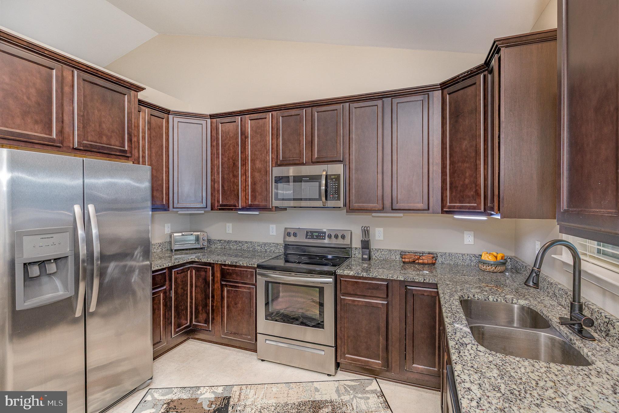 237 Nicholson Drive Colonial Beach, VA 22443 - Photo 6 of 27