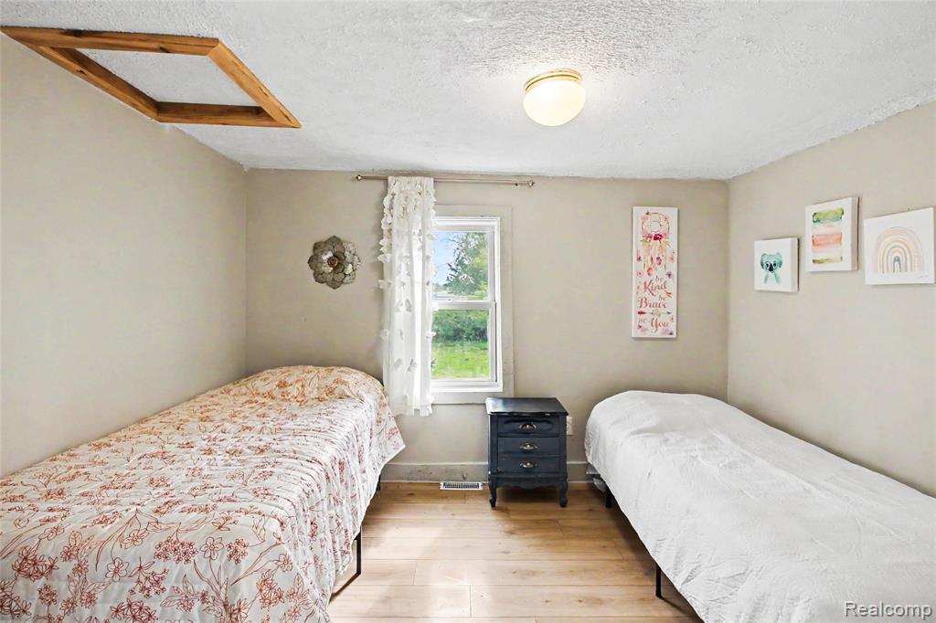 9433 East Lovejoy Road Perry, MI 48872 - Photo 15 of 29
