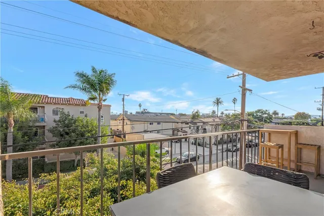 $675,000 | 605 Redondo Avenue, Unit 308, Long Beach, CA 90814