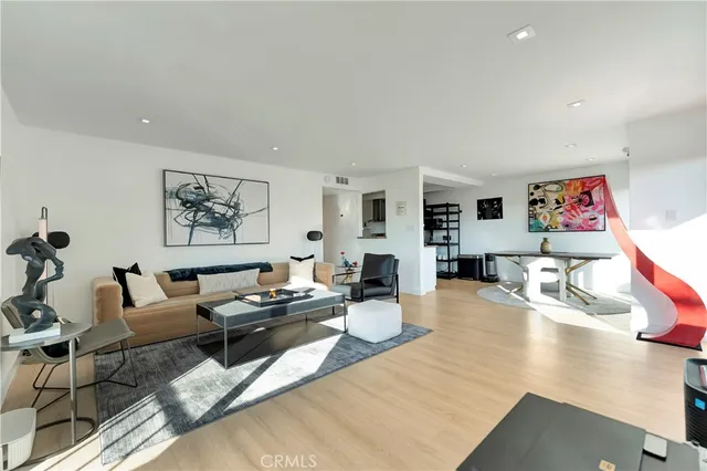 $675,000 | 605 Redondo Avenue, Unit 308, Long Beach, CA 90814