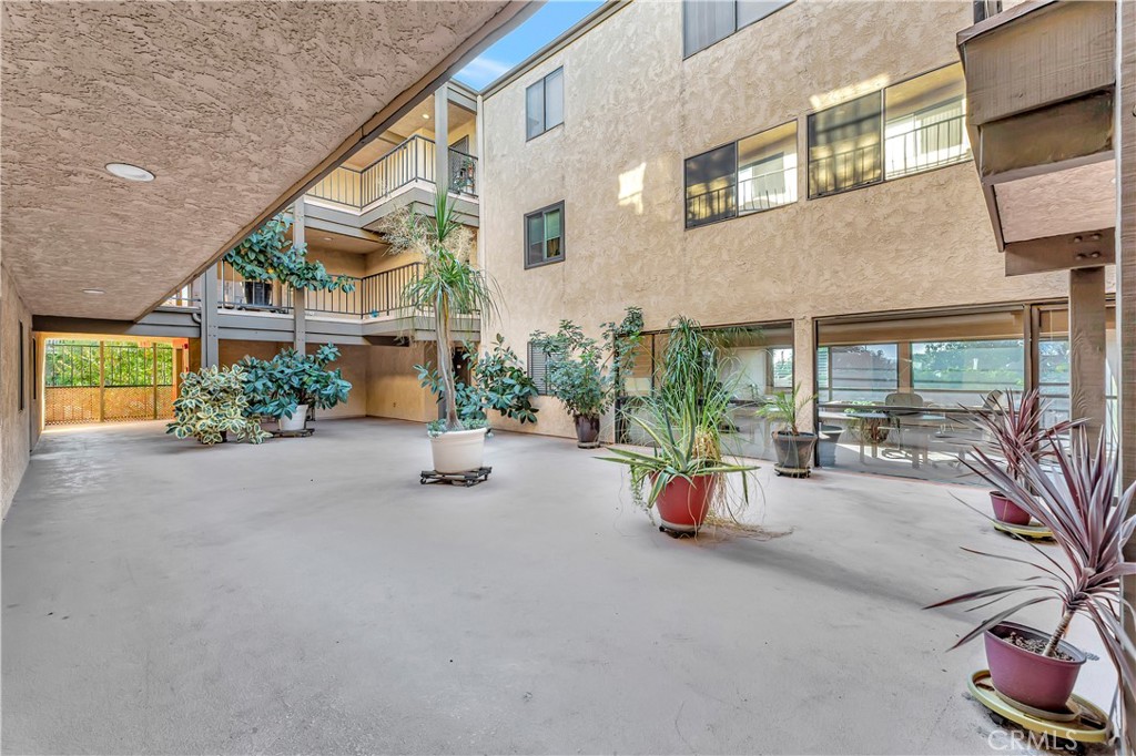 605 Redondo Avenue, Unit 308 Long Beach, CA 90814 - Photo 33 of 38