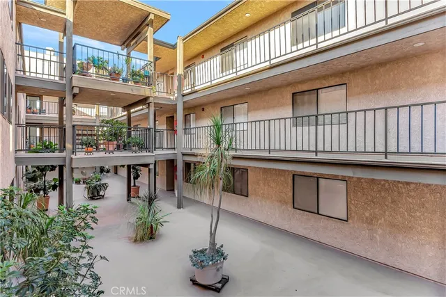 $675,000 | 605 Redondo Avenue, Unit 308, Long Beach, CA 90814