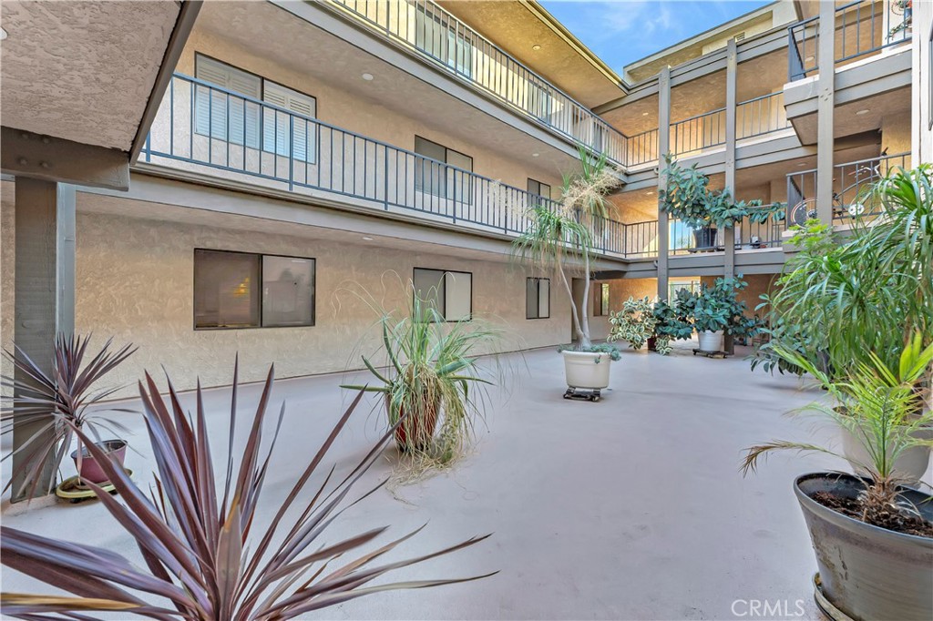 605 Redondo Avenue, Unit 308 Long Beach, CA 90814 - Photo 34 of 38