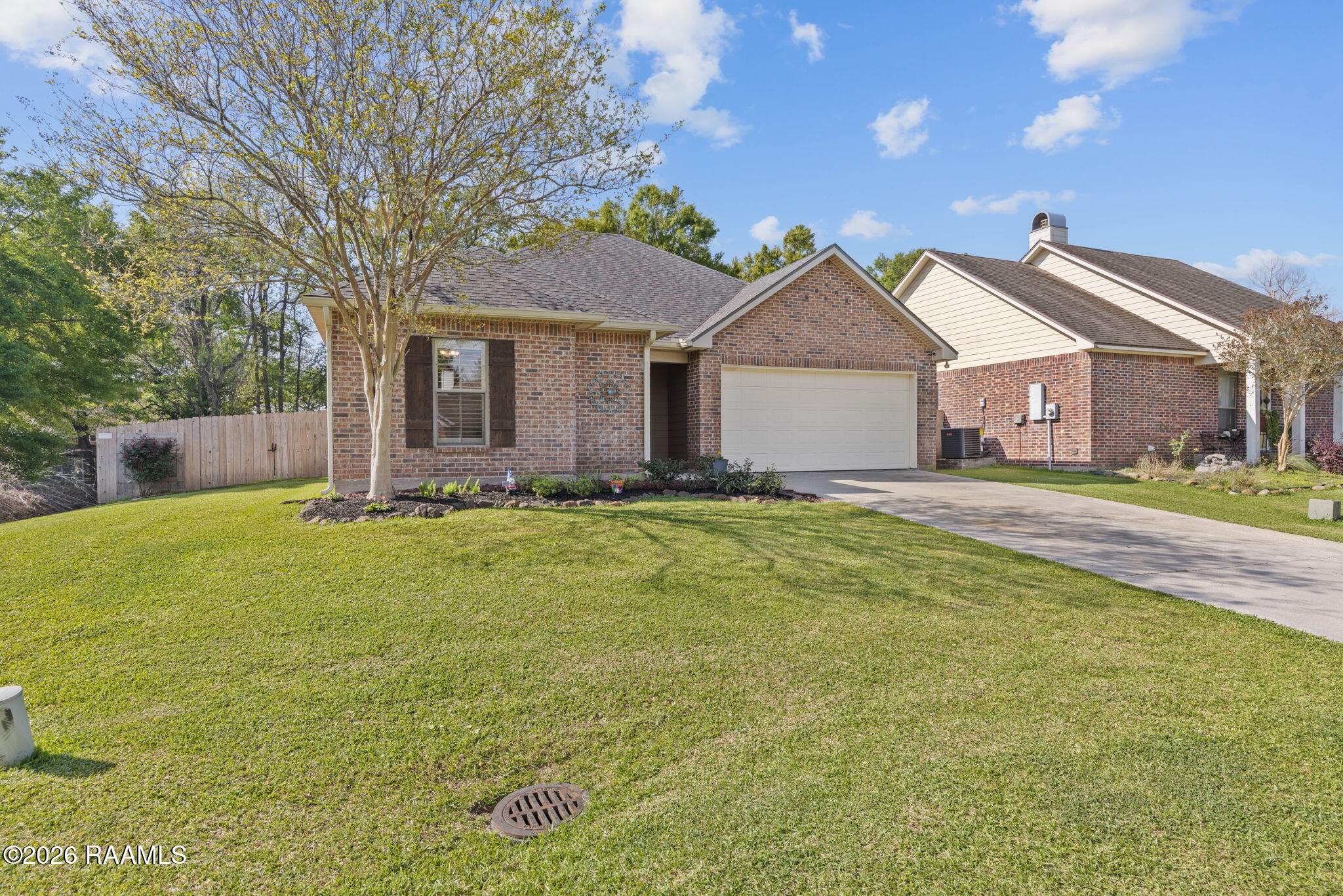 201 Dustin Circle Broussard, LA 70518 - Photo 1 of 27 Front View
