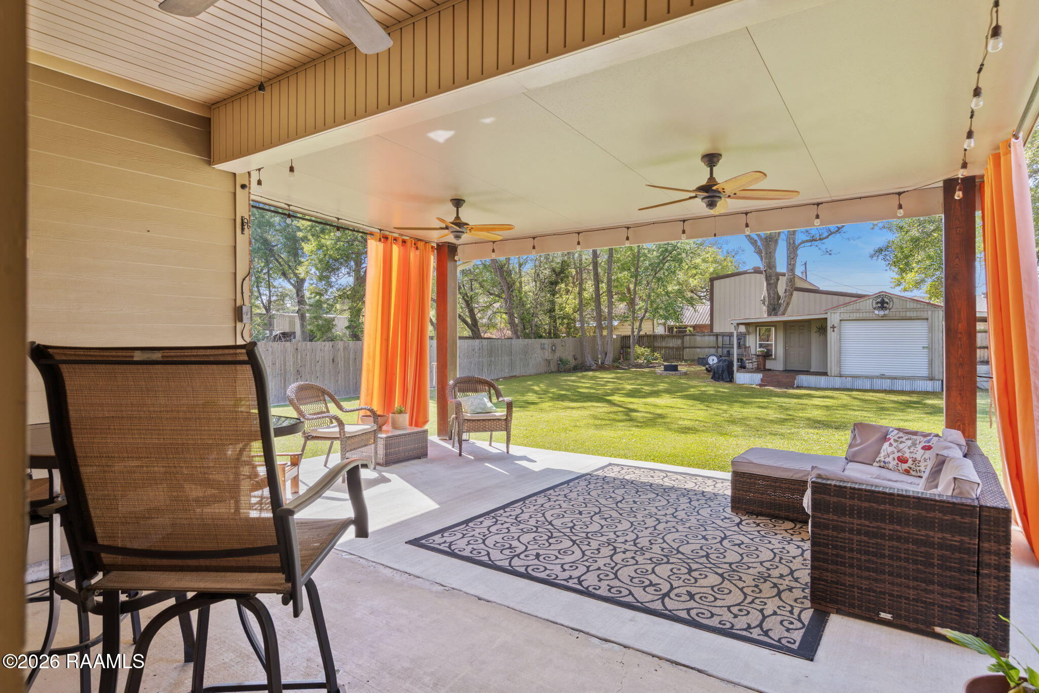 201 Dustin Circle Broussard, LA 70518 - Photo 21 of 27 Back Patio