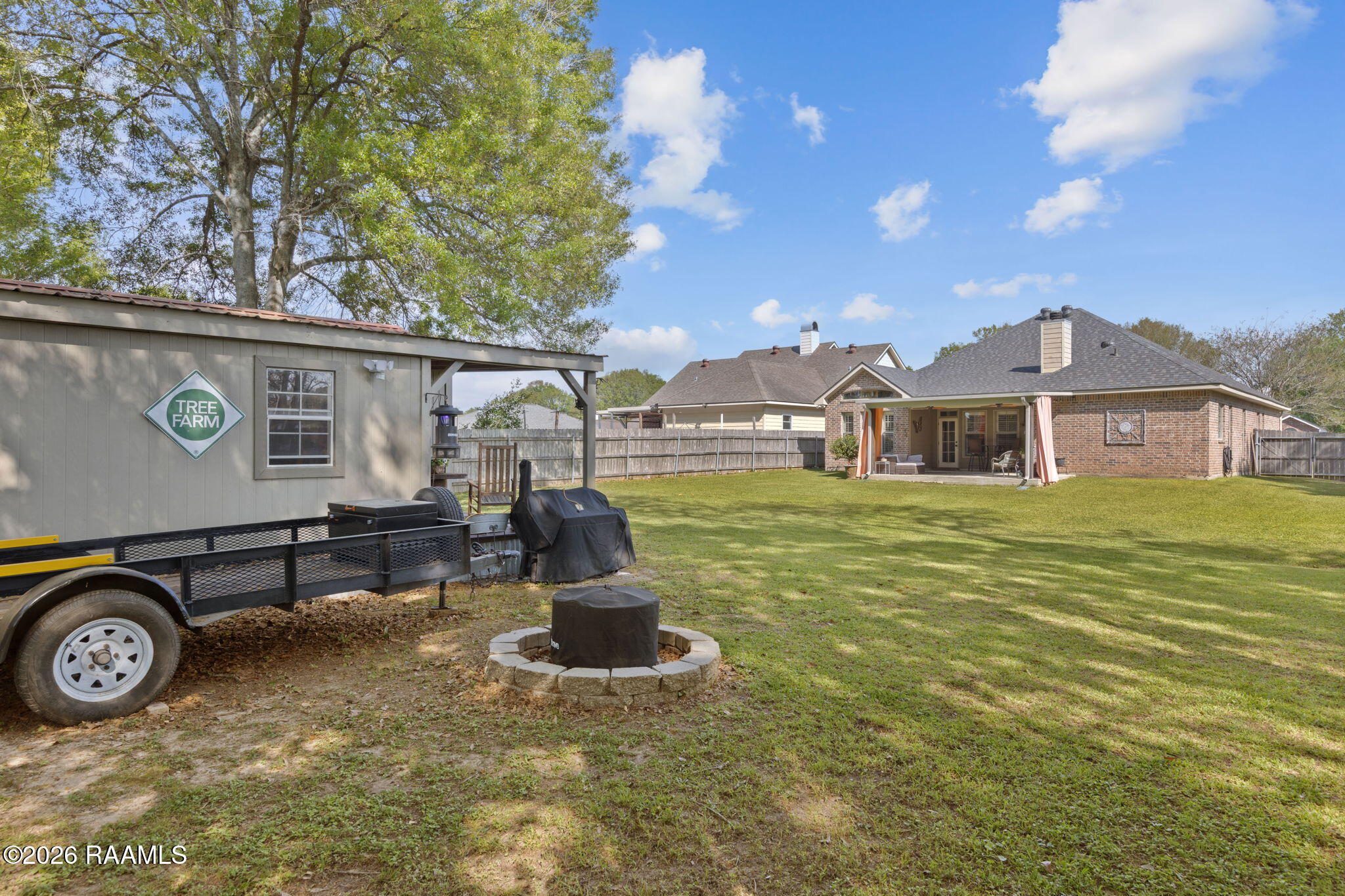 201 Dustin Circle Broussard, LA 70518 - Photo 23 of 27 Side View of Shop and Yard