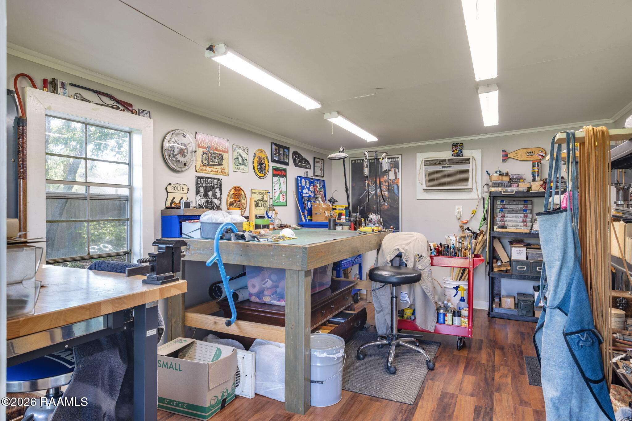 201 Dustin Circle Broussard, LA 70518 - Photo 25 of 27 Shop Inside
