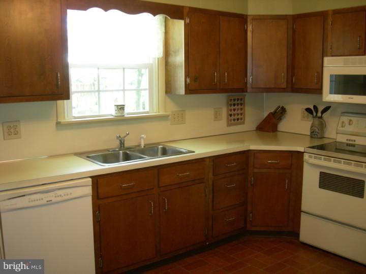 380 West Reliance Road Souderton, PA 18964 - Photo 9 of 21 Kitchen
