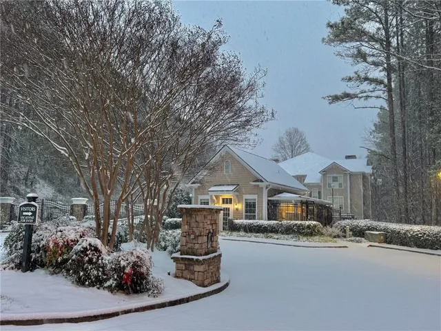 $323,900 | 2400 Cumberland Parkway Southeast, Unit 623, Atlanta, GA 30339