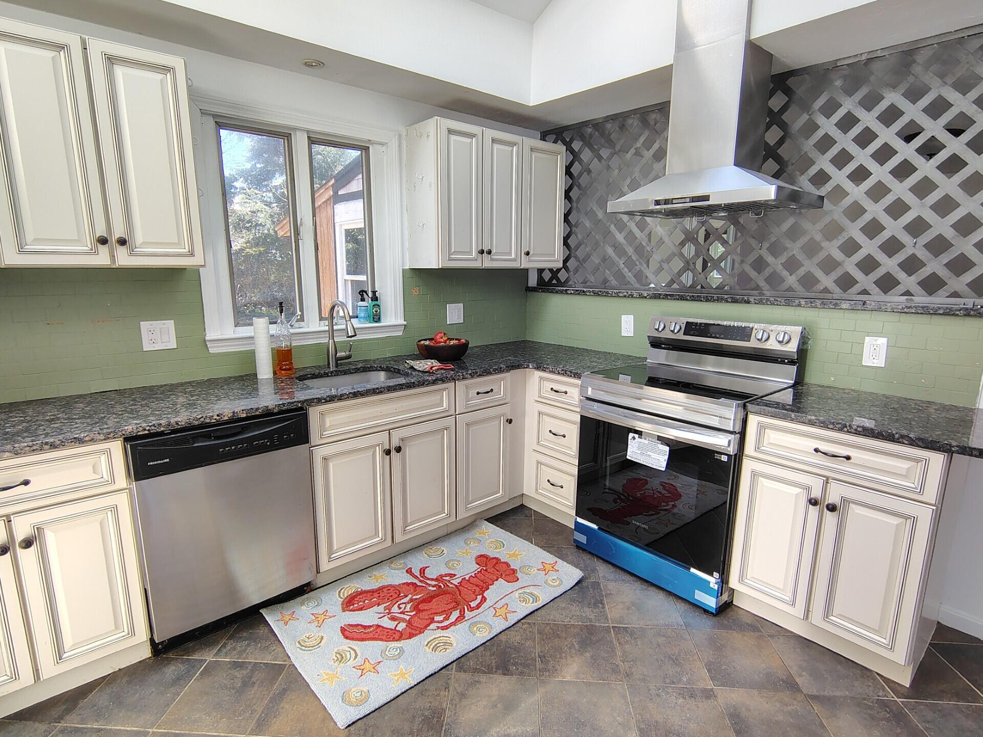 25 Cedardale Road Harwich, MA 02645 - Photo 3 of 19 25Cedardale3