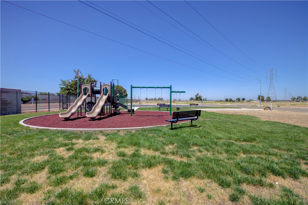 5046 Palisade Avenue Merced, CA 95348 - Photo 43 of 43 Playground