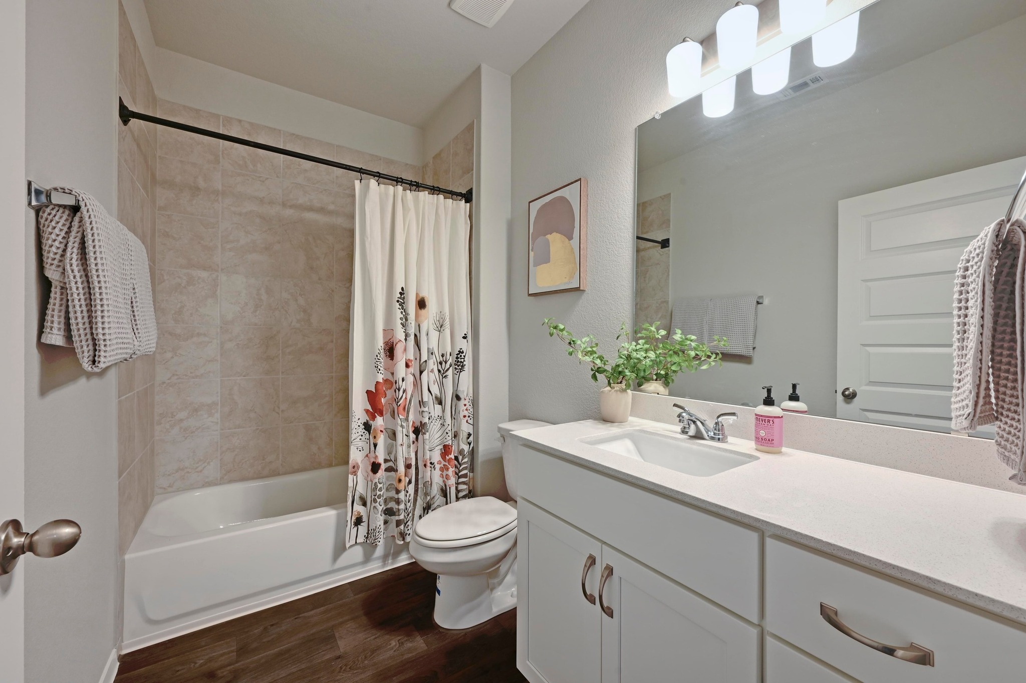11724 Domenico Cove Austin, TX 78747 - Photo 18 of 26 Bathroom 2