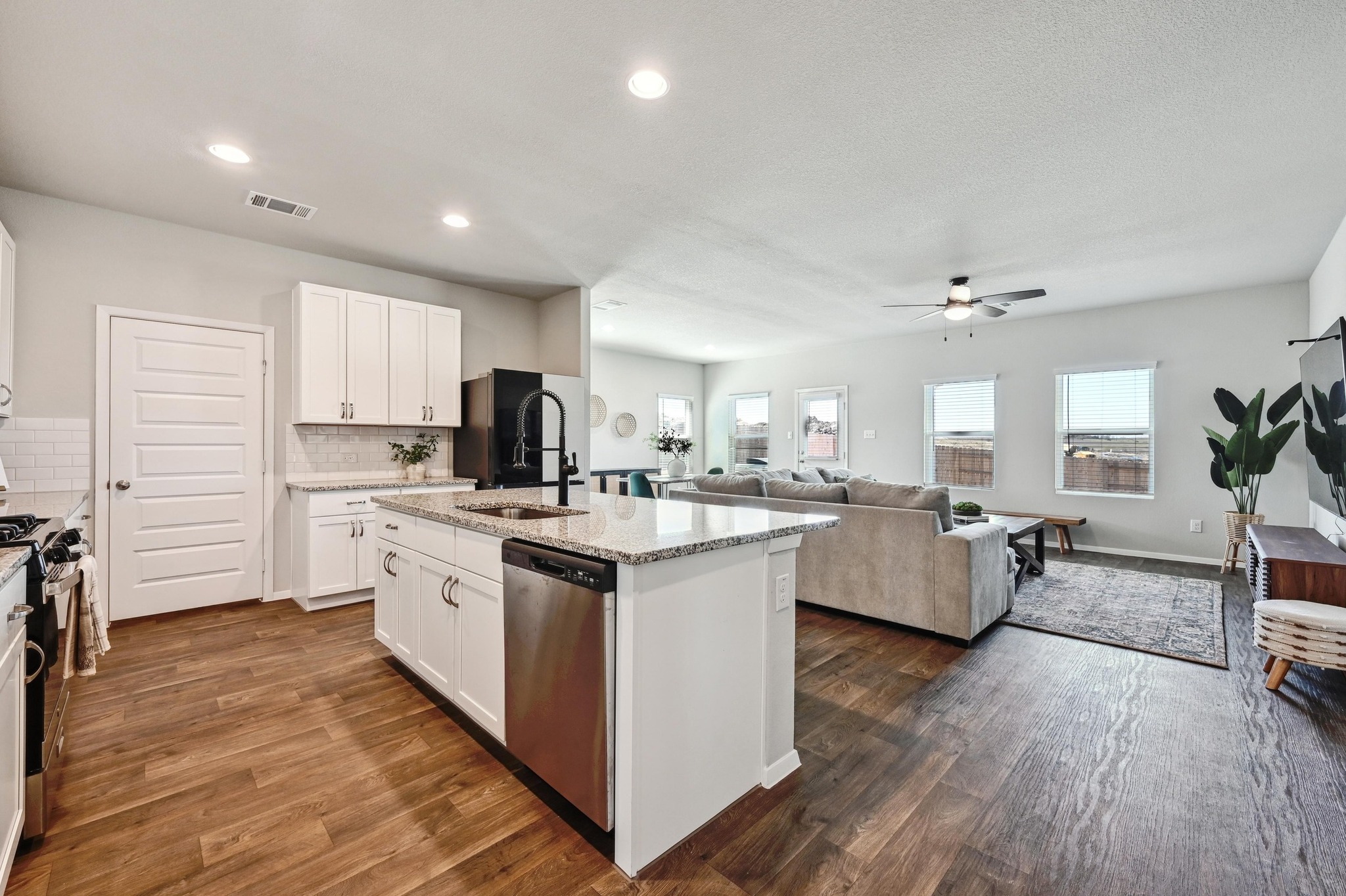 11724 Domenico Cove Austin, TX 78747 - Photo 5 of 26