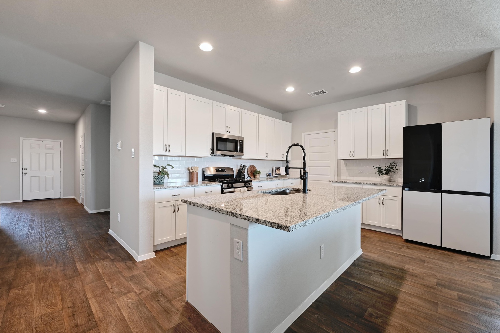 11724 Domenico Cove Austin, TX 78747 - Photo 6 of 26