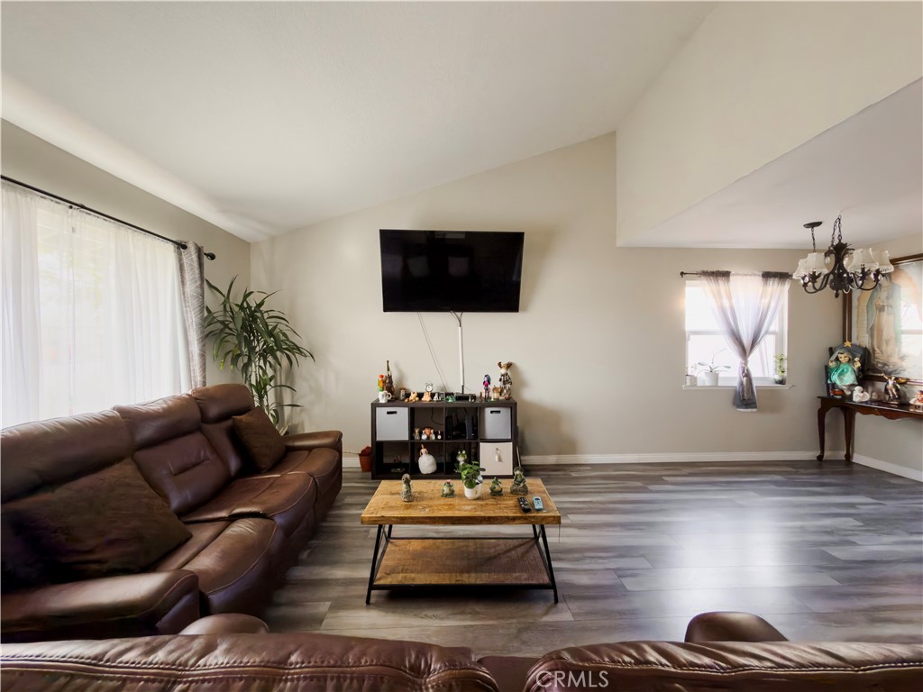 11544 Davis Street Moreno Valley, CA 92557 - Photo 11 of 54