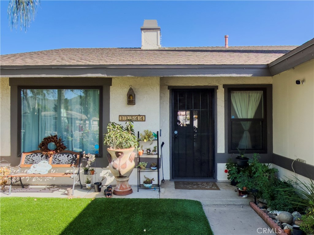 11544 Davis Street Moreno Valley, CA 92557 - Photo 4 of 54