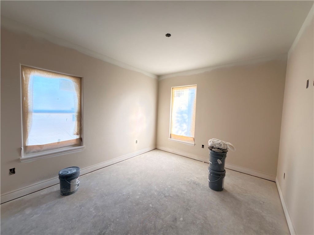 2602 Milo Street Corpus Christi, TX 78415 - Photo 6 of 14 an empty room with window