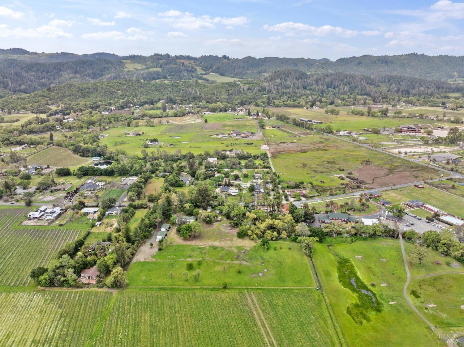 3048 Myrtledale Road Calistoga, CA 94515 - Photo 11 of 36