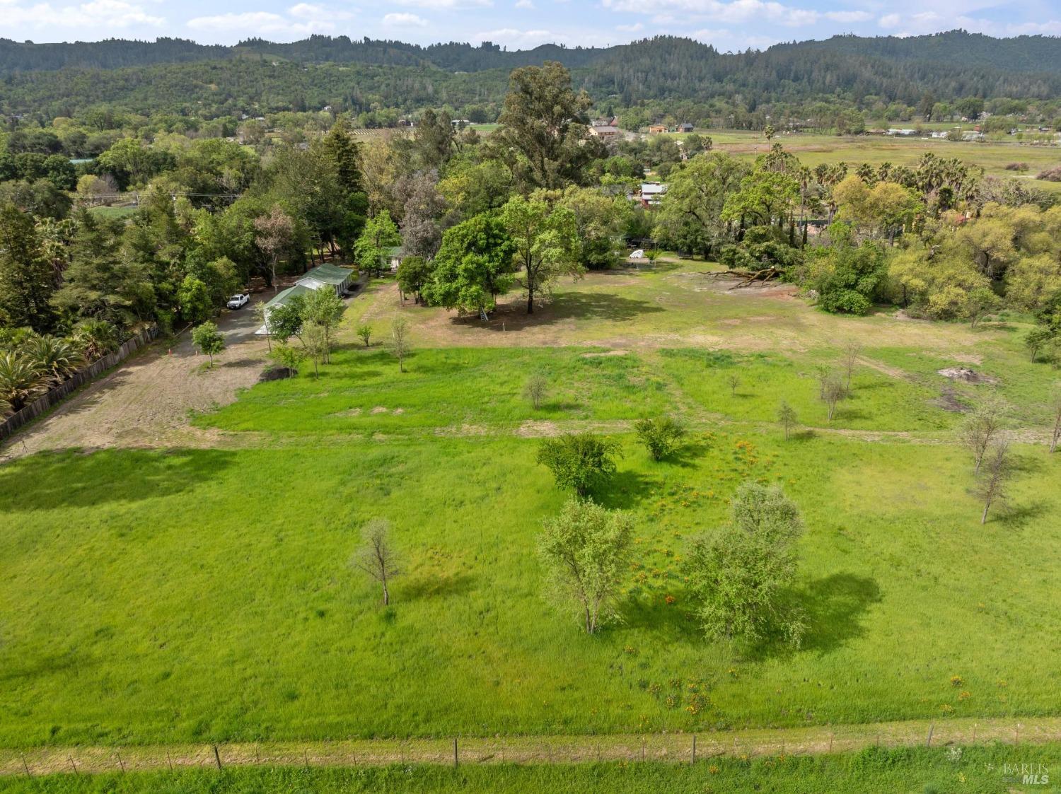 3048 Myrtledale Road Calistoga, CA 94515 - Photo 10 of 36