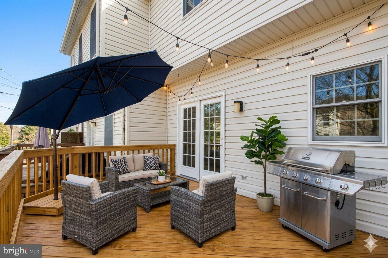 9963 Sherwood Farm Road Owings Mills, MD 21117 - Photo 21 of 48 a building outdoor space with patio furniture
