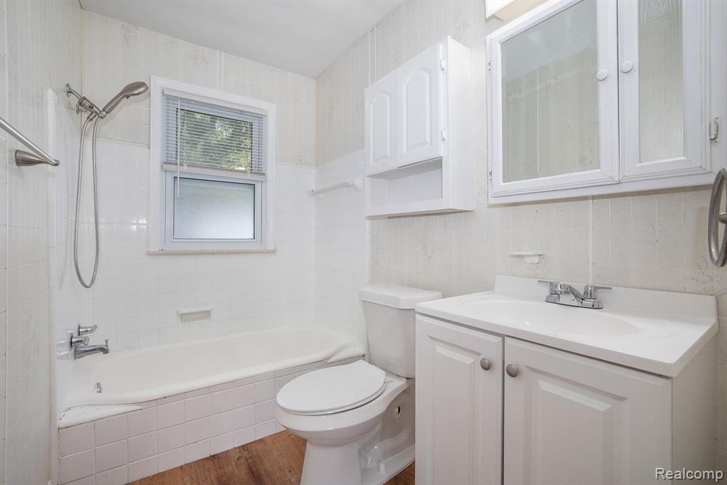 4936 Howe Road Wayne, MI 48184 - Photo 9 of 23 Gallery Image 9