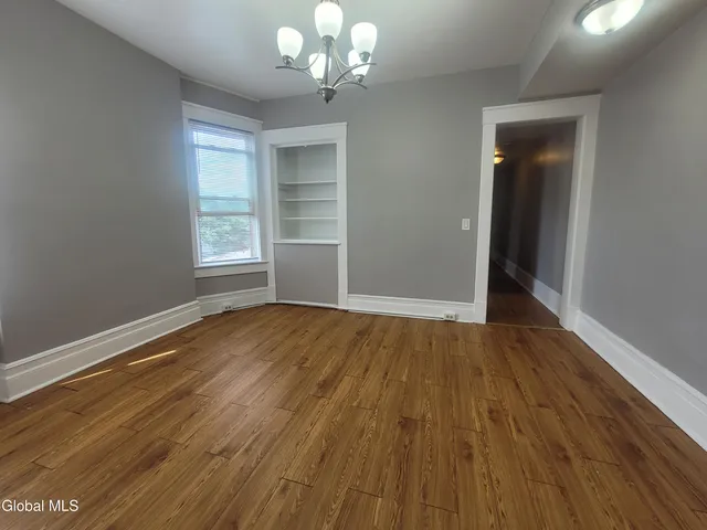 $1,350 | 151 4th Street, Unit 2A, Troy, NY 12180