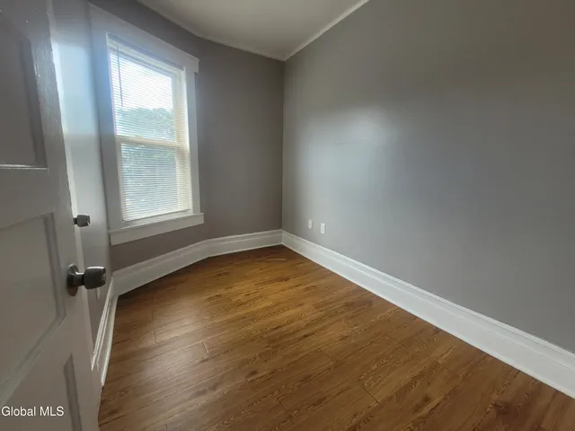 $1,350 | 151 4th Street, Unit 2A, Troy, NY 12180