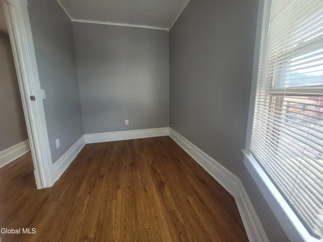 $1,350 | 151 4th Street, Unit 2A, Troy, NY 12180