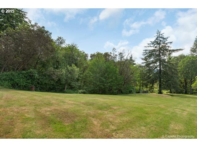 38250 Southwest Laurelwood Road Gaston, OR 97119 - Photo 4 of 16 Backyard