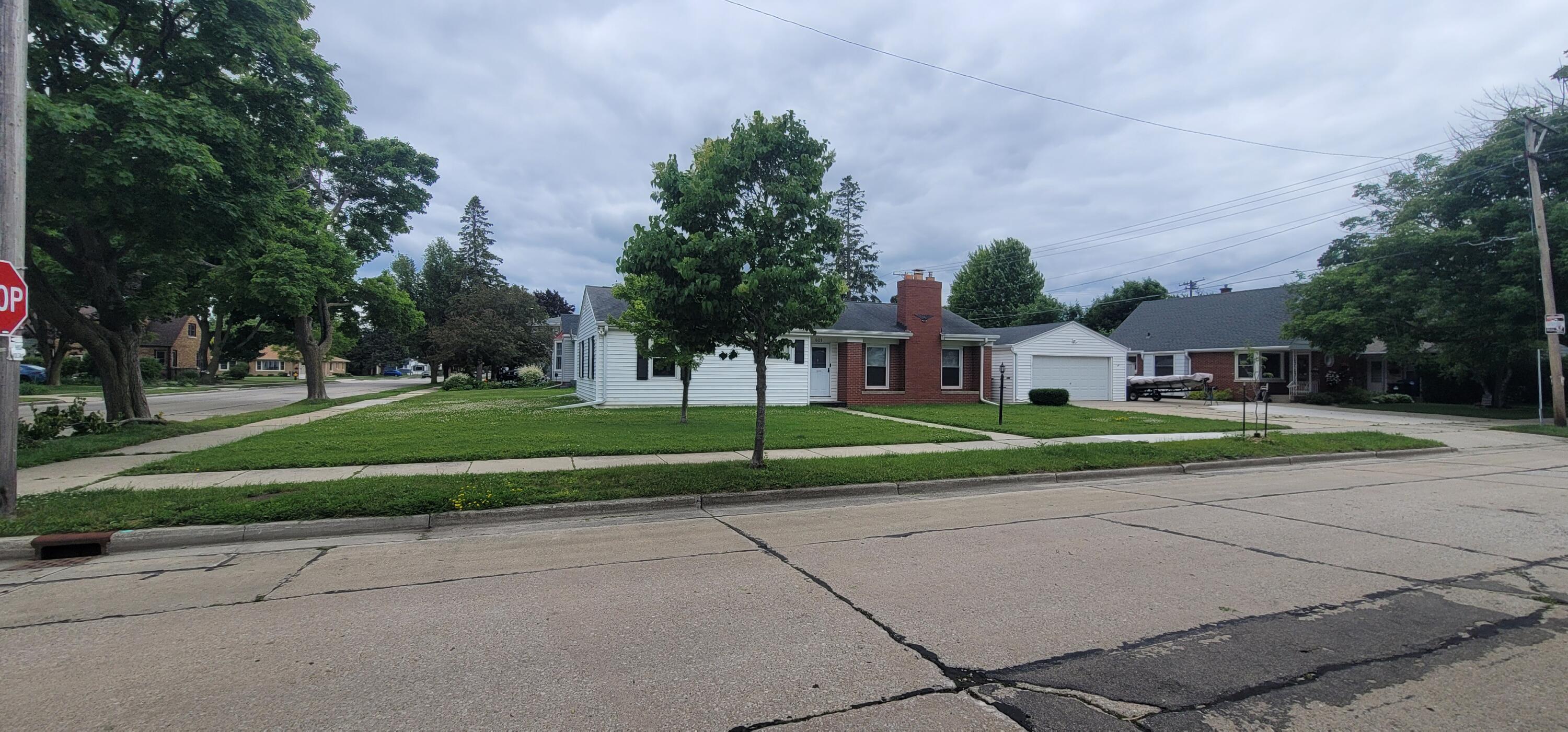 601 Isabelle Avenue Racine, WI 53402 - Photo 7 of 39 Exterior (15)