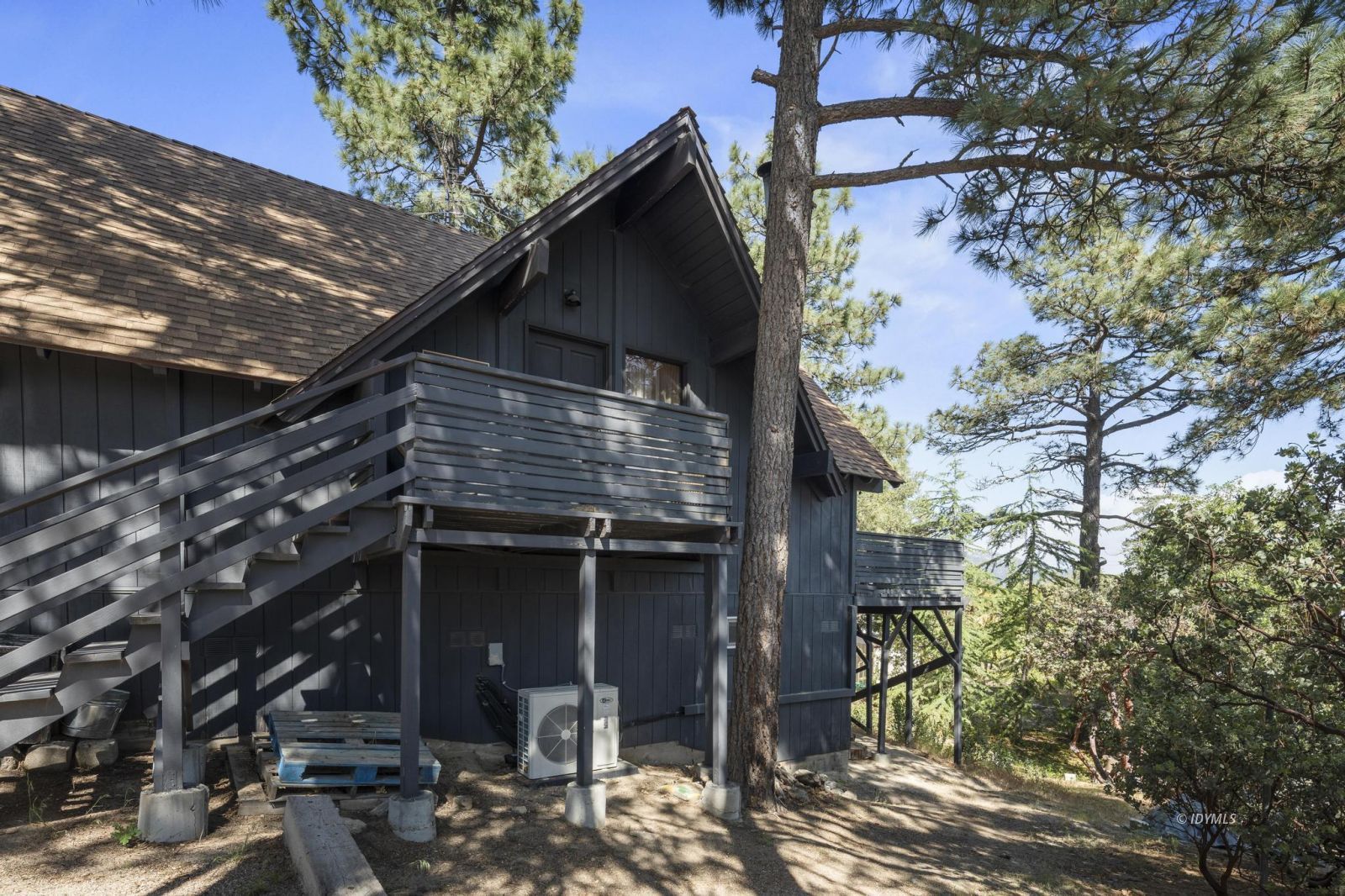 24830 Marion Ridge Drive Idyllwild, CA 92549 - Photo 33 of 36 Side of house