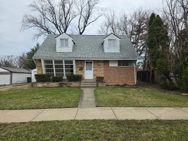 $2,900 | 2156 Downey Road, Homewood, IL 60430