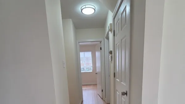 $2,900 | 2156 Downey Road, Homewood, IL 60430