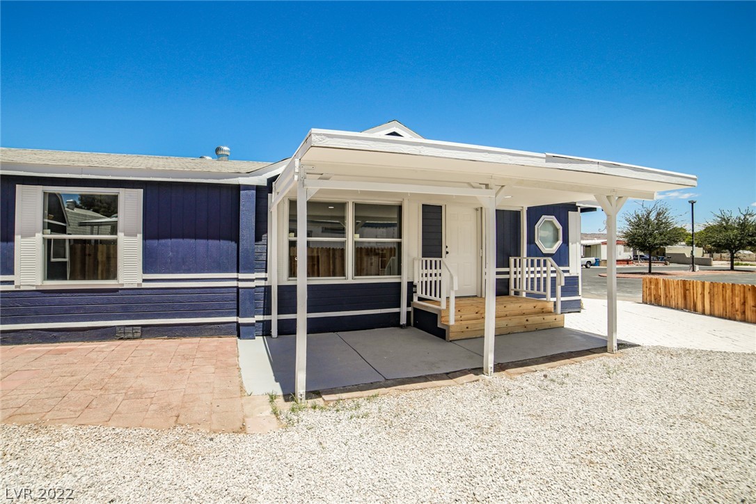 2773 Rainer Court Las Vegas, NV 89142 - Photo 3 of 28 Gallery Image 3