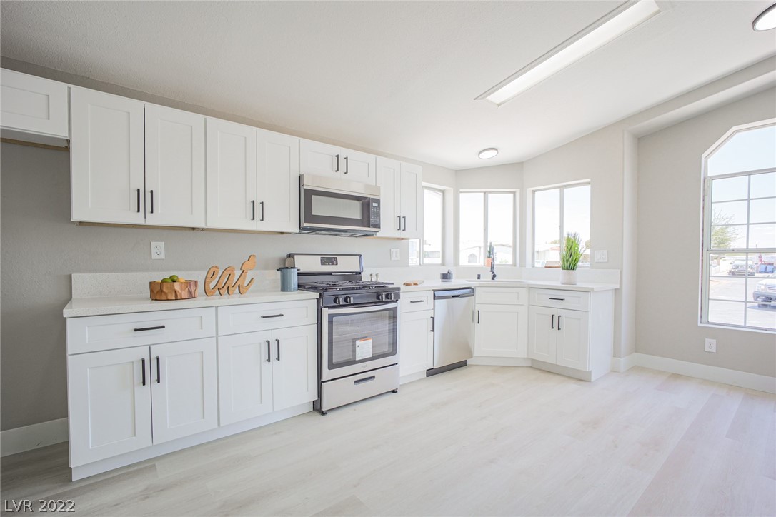 2773 Rainer Court Las Vegas, NV 89142 - Photo 8 of 28 Gallery Image 8